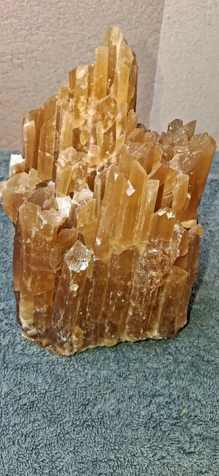 Orange aragonite crystals
