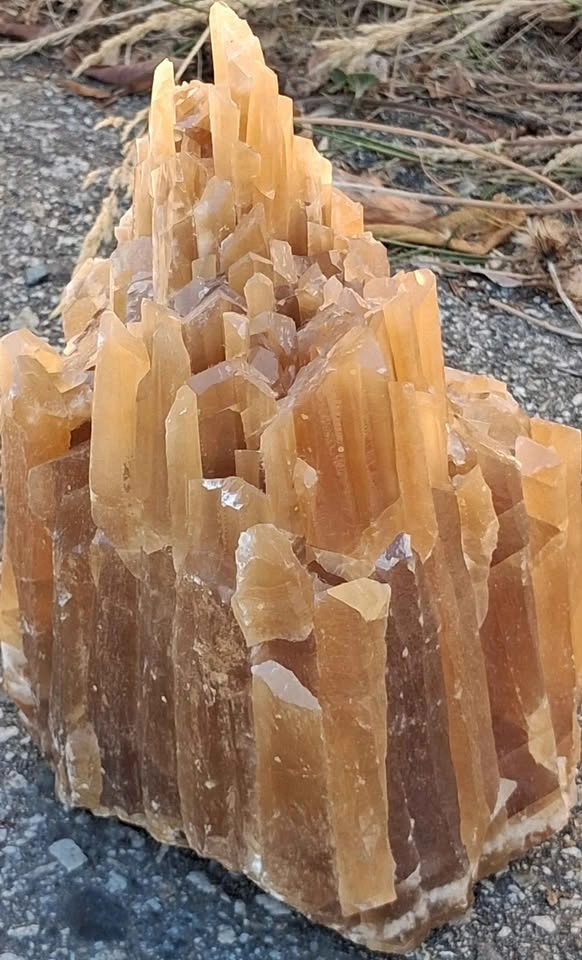 Orange aragonite crystals - photo 4