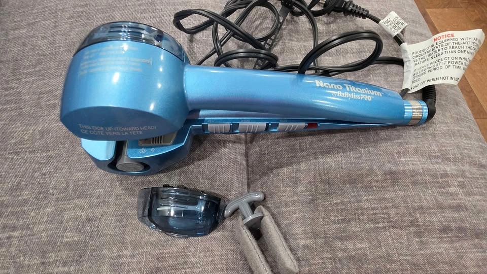 Gently used, almost new Hair styling tools for sale - photo 3