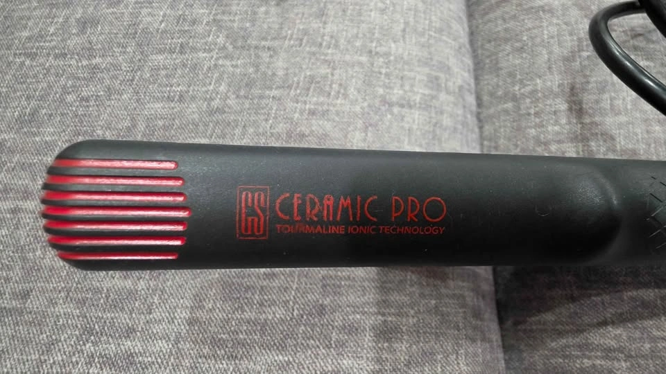 Gently used, almost new Hair styling tools for sale - photo 4