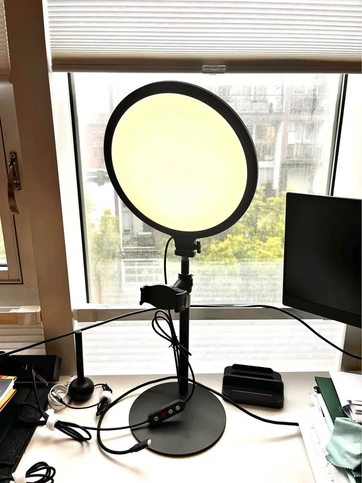 Table light selfie ring thumbnail