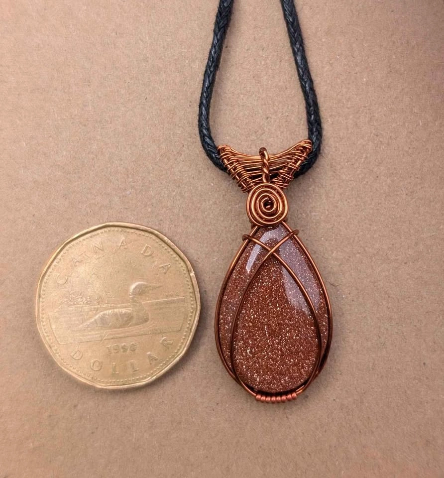 Handmade wire wrapped goldstone necklace - photo 3