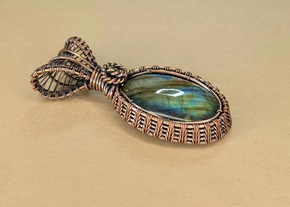 Handmade wire wrapped labradorite necklace - photo 2