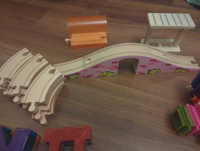 Assorted Childrens Building Toys - photo 2