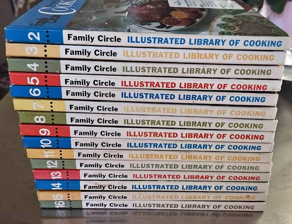 Family Circle Illustrated Library of Cooking 1972