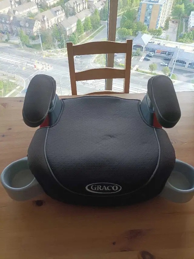Graco TurboBooster Backless Booster Seat – Excellent Condition