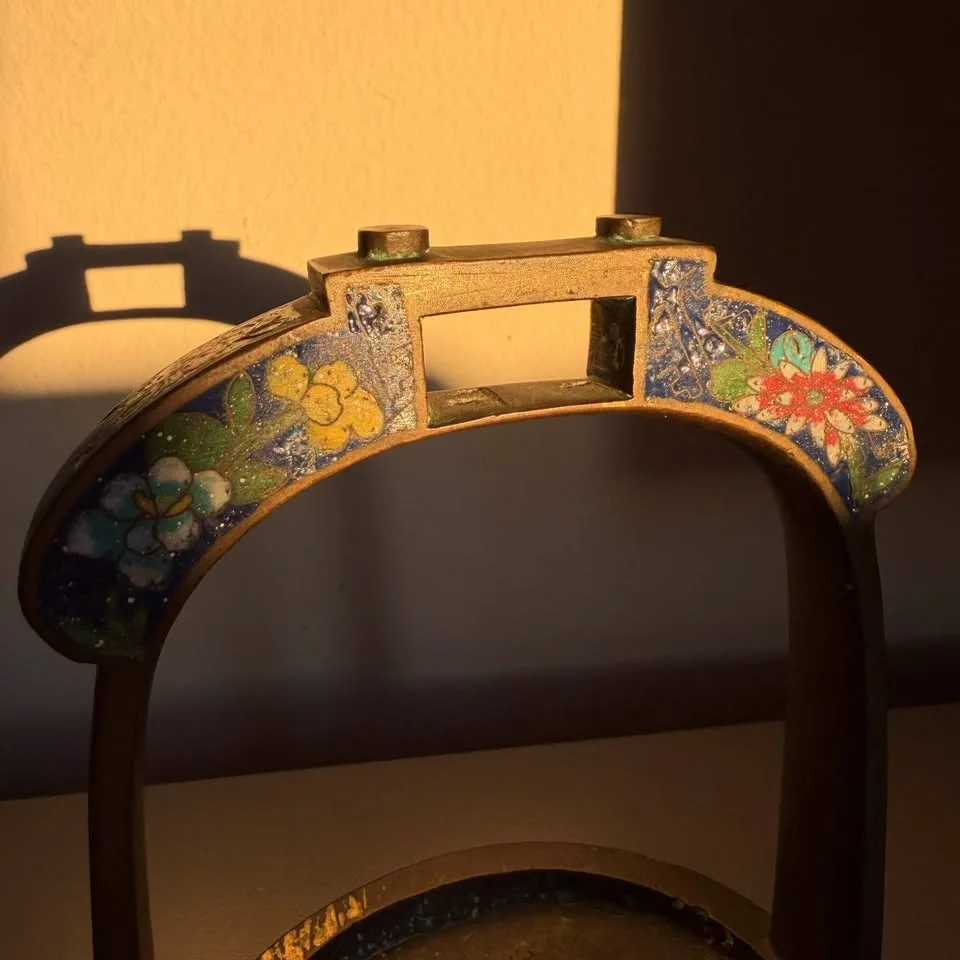 Antique Chinese Cloisonné Brass Stirrup – Vintage Decor - photo 2