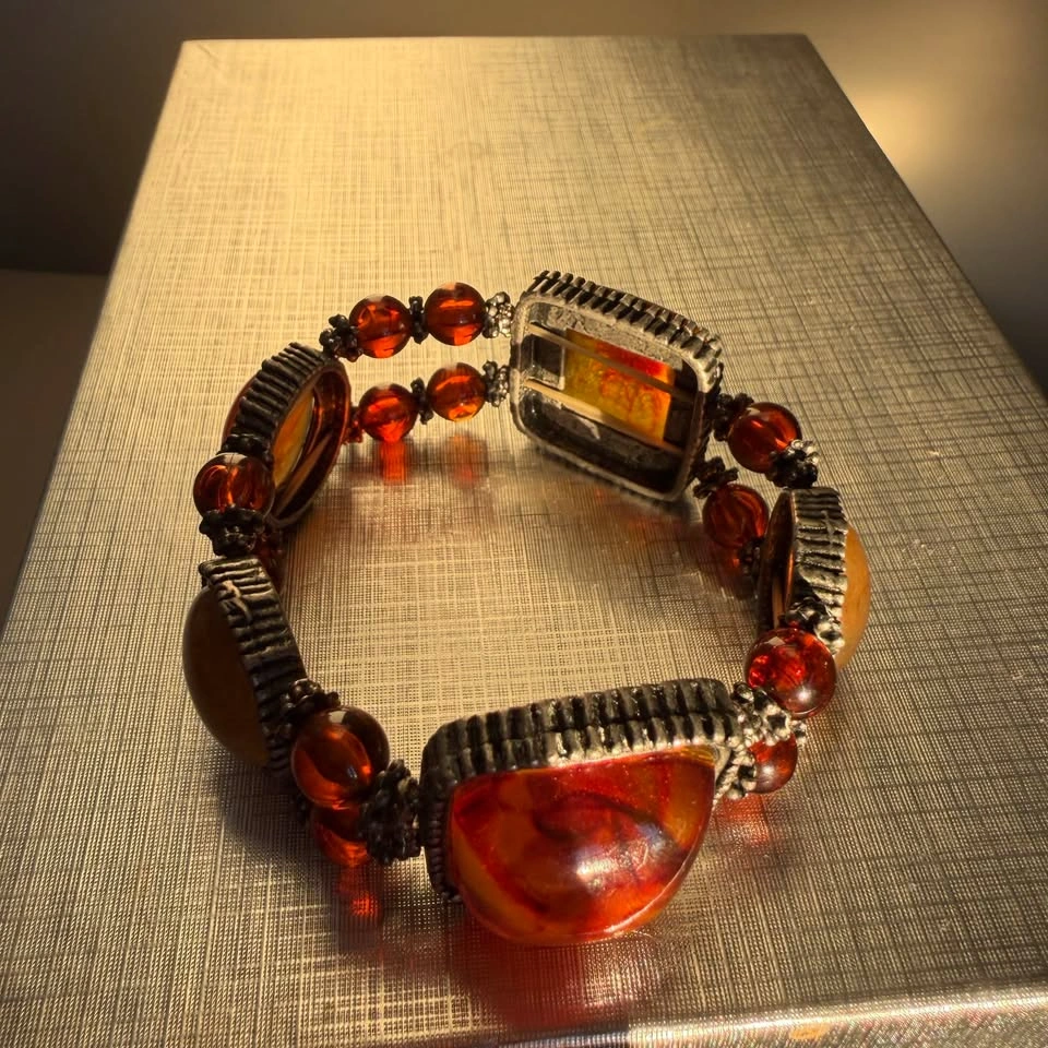 Vintage Style Chunky Amber Art Glass Stretch Bracelet - photo 2