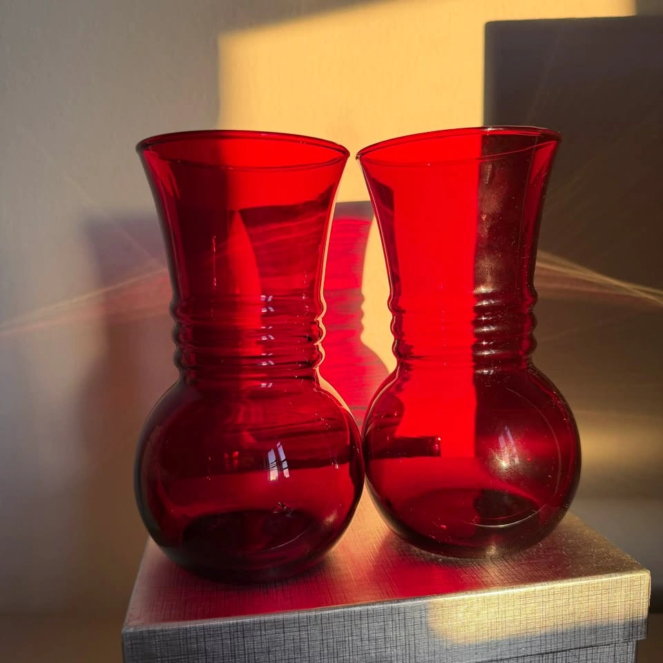 Vintage Ruby Red Glass Bud Vases (Pair) – 6.5" Mid-Century Decor - photo 5