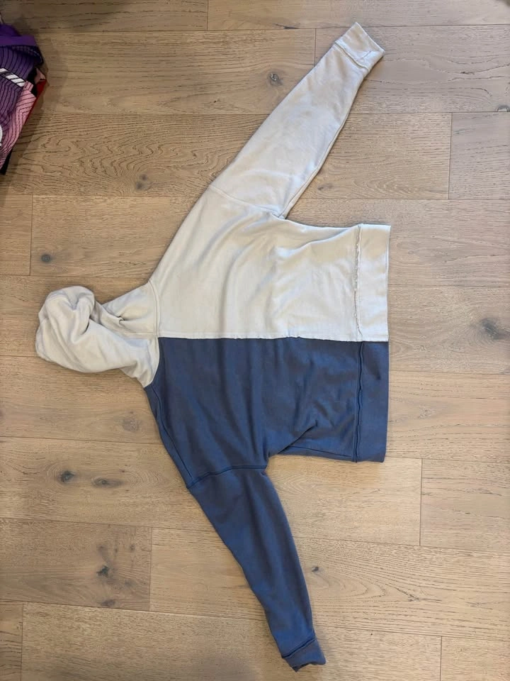 Split White and Blue Zip-up Hoodie - photo 2
