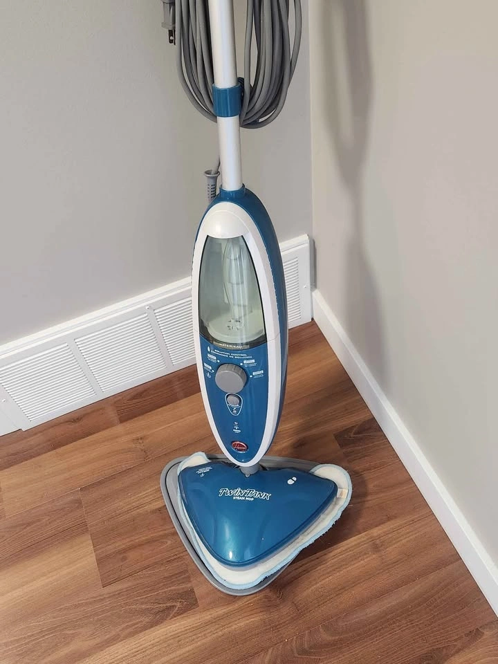 Hoover TwinTank Steam Mop - photo 4