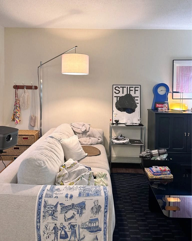 2 Bed 1 Bath Apartment - photo 2
