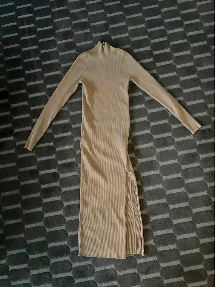 Aritzia (Wilfred) | Long Sleeve Dress – Size S