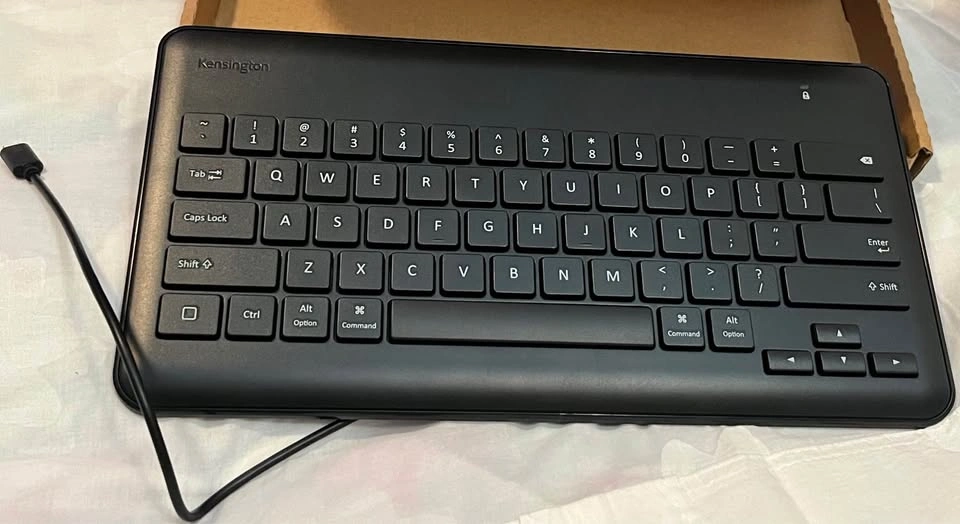 Kensington iPad keyboard - photo 3