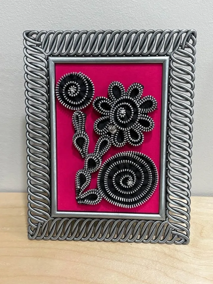 Handmade Silver and Pink art frame - photo 2