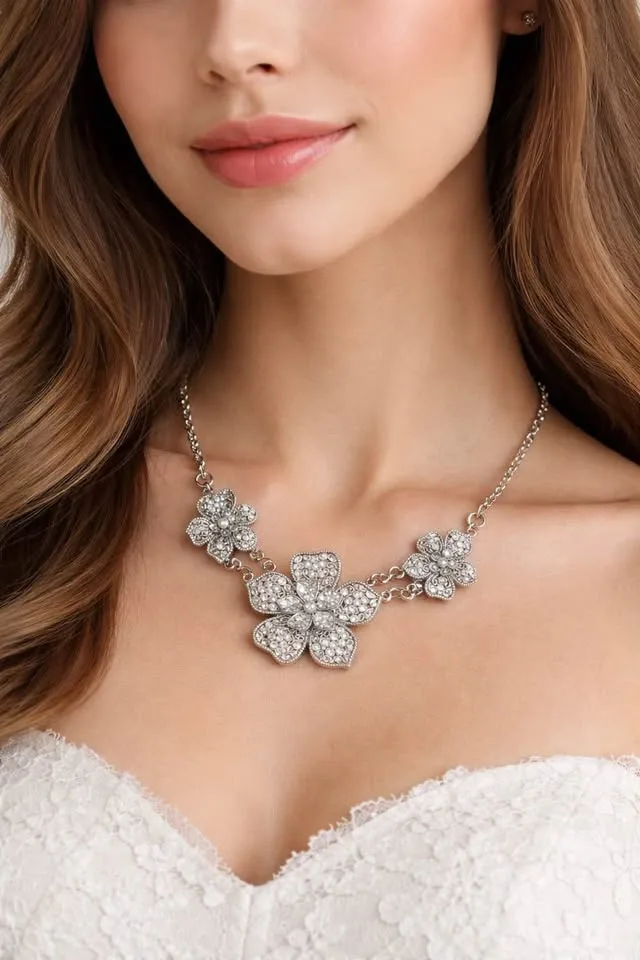 Silver flower necklace - photo 2