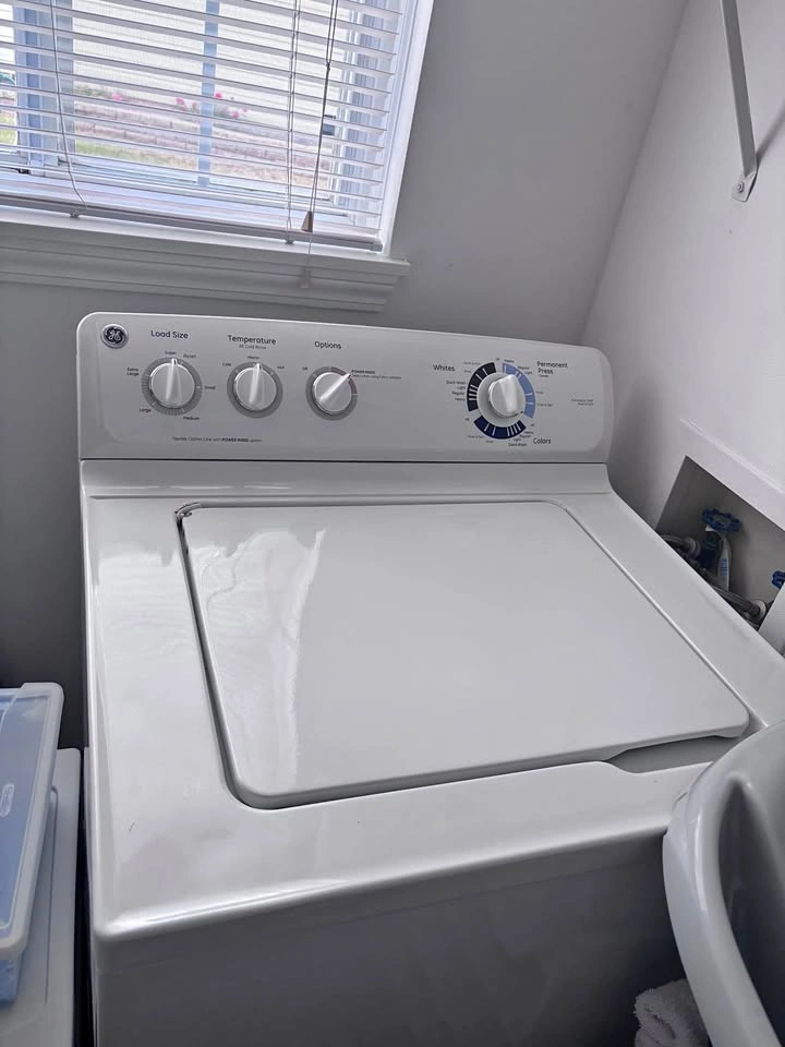 Washer and dryer set