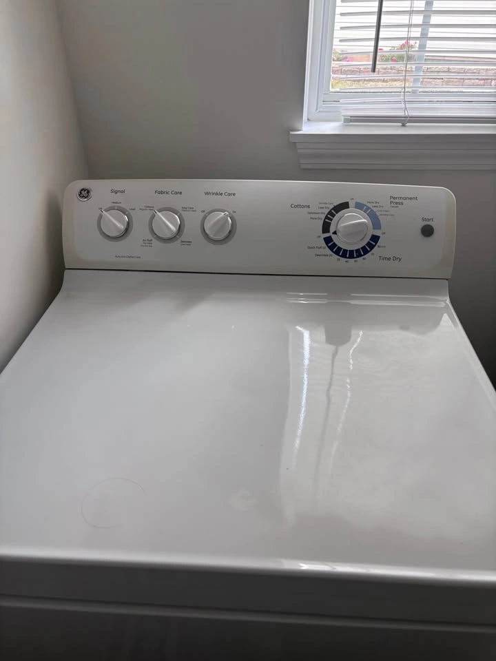 Washer and dryer set - photo 4