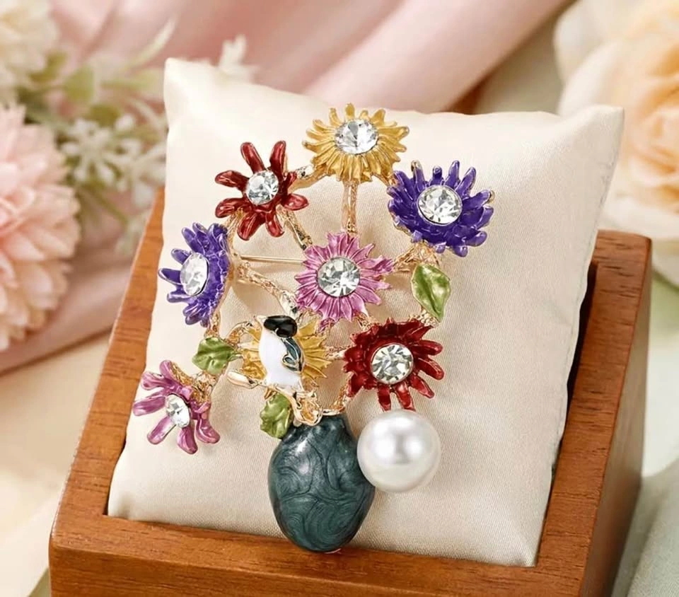Floral Bouquet brooch pin