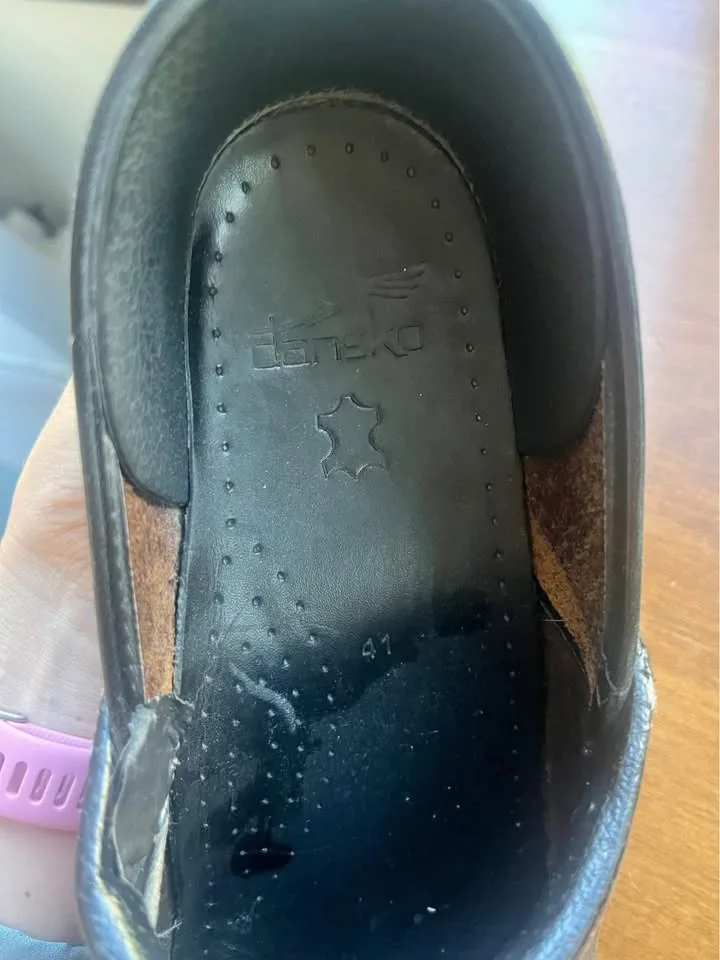 Dansko men’s leather clogs - size 41 image indicator(4)