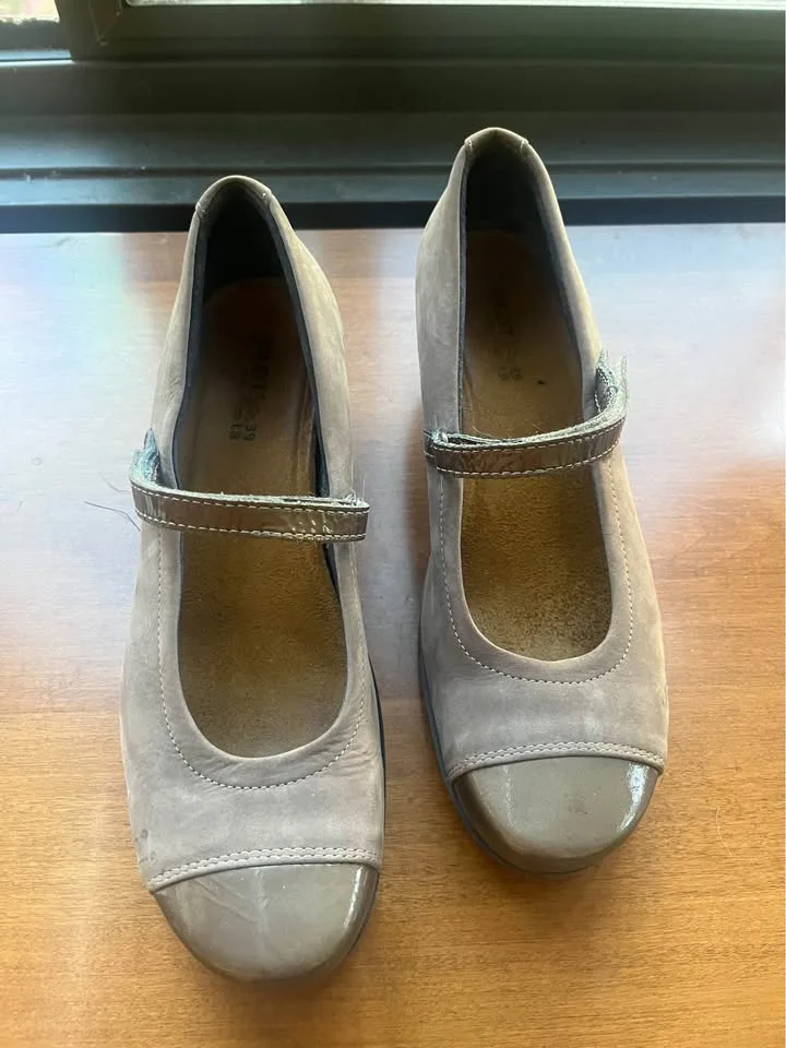 NAOT Mary Jane Heels - size 39 image indicator(2)