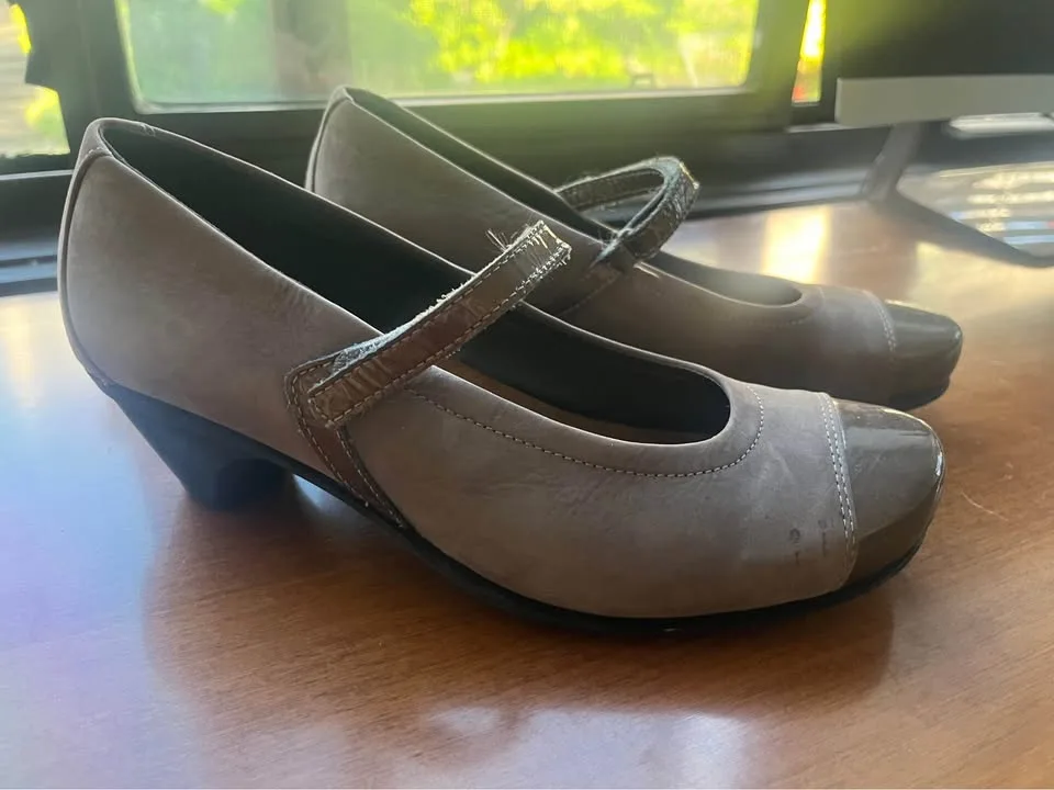 NAOT Mary Jane Heels - size 39 image indicator(5)