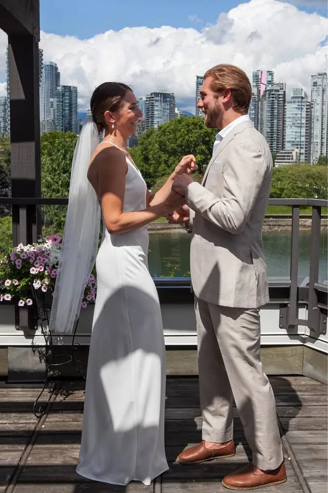 Rewritten wedding dress (size XS) image indicator(3)