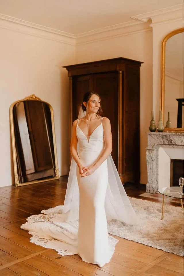 Enzoani Alanis wedding dress (size XS) image indicator(2)