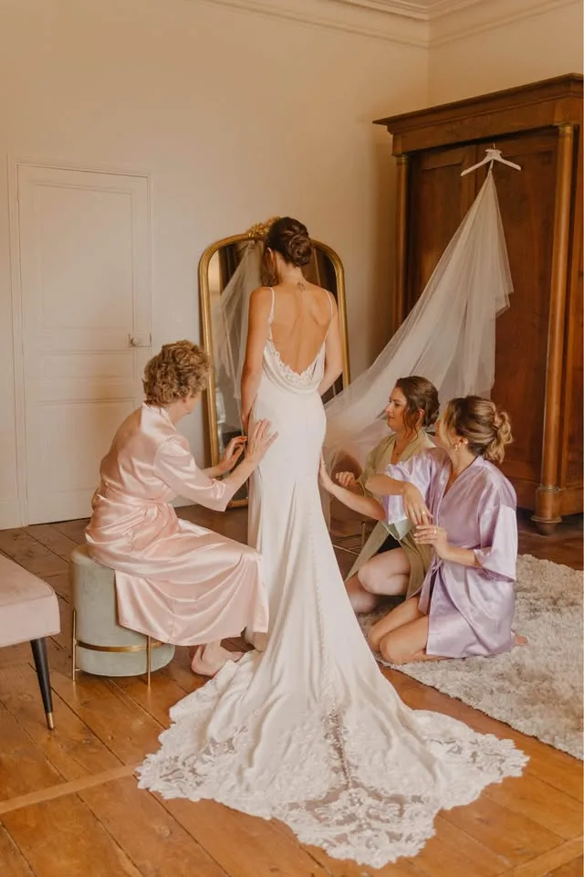 Enzoani Alanis wedding dress (size XS) image indicator(5)