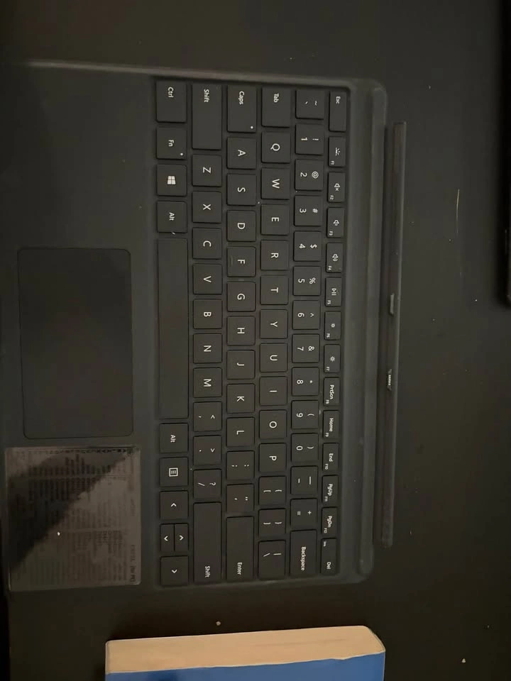 Microsoft surface keyboard - photo 2