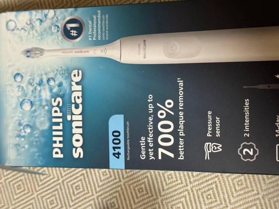 PHILIPS SONICARE 4100 POWER TOOTHBRUSH - photo 2