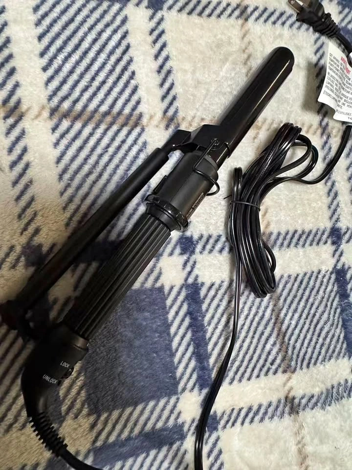 Unused BABYLISSPRO Ceramic 1" Curling Iron