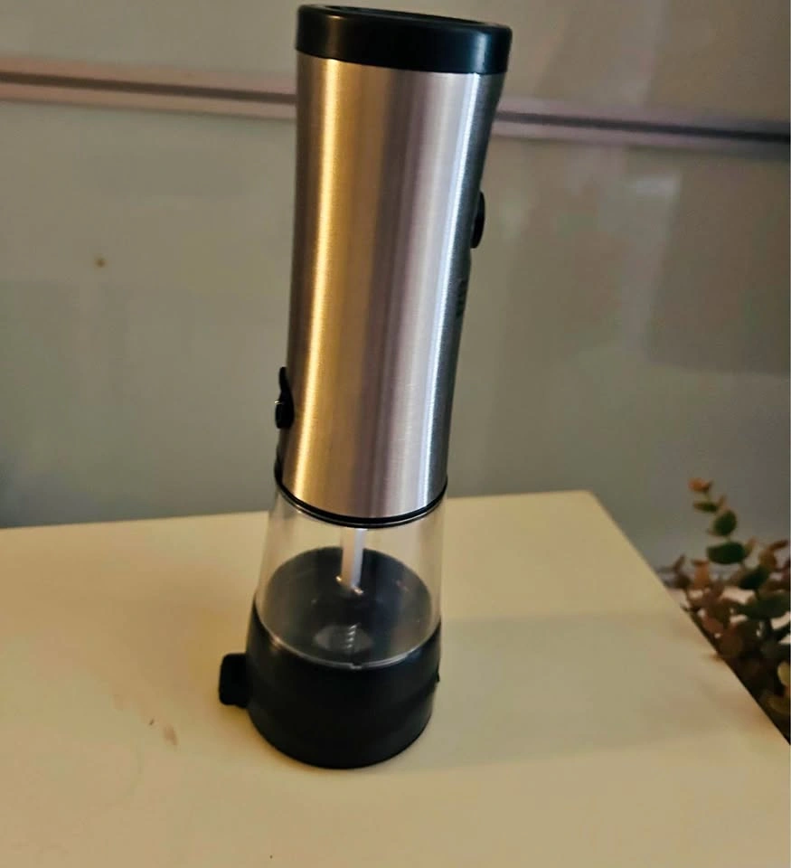 Electric Stainless Steel Salt and Pepper Grinder