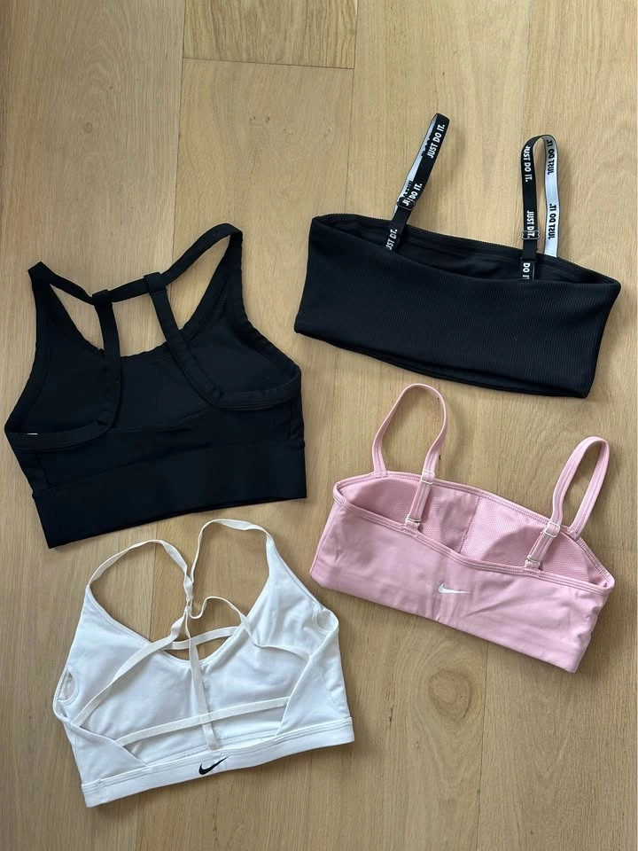 Nike Sports Bras - photo 2