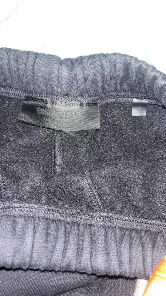 Black FOG Essentials shorts size small - photo 3