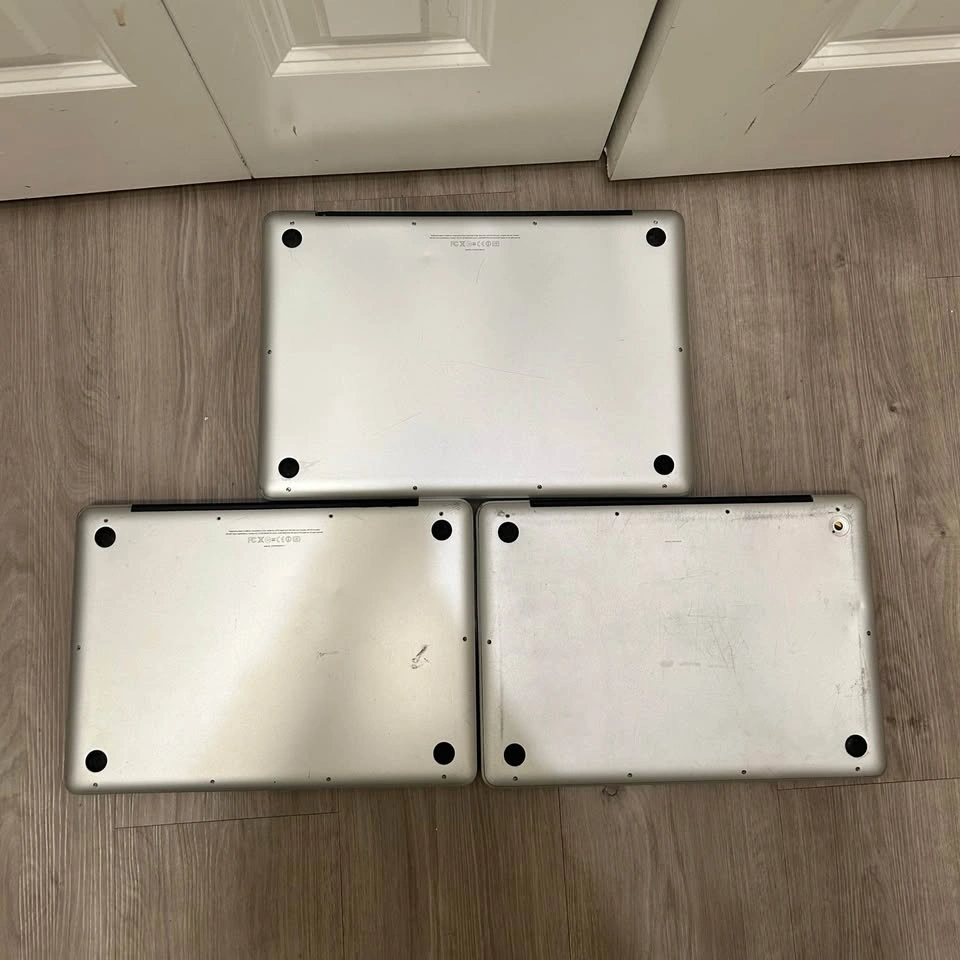 3x MacBook Lot (For Parts/Repair) - photo 3