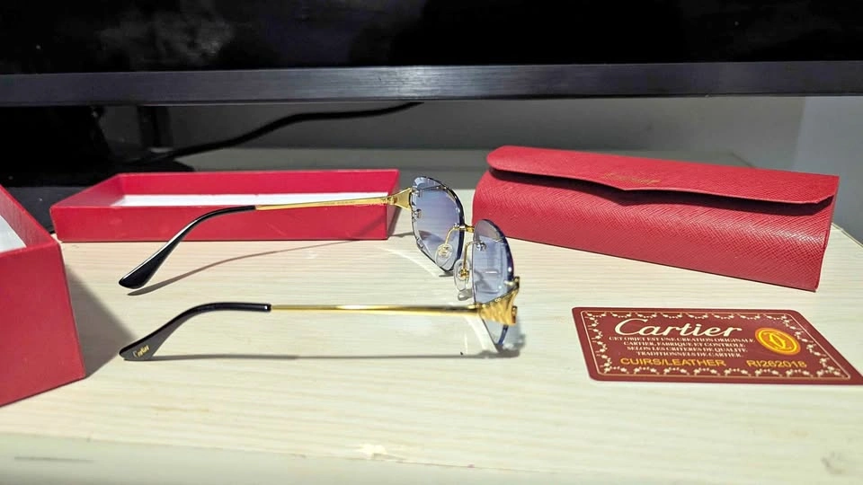 Rimless glasses