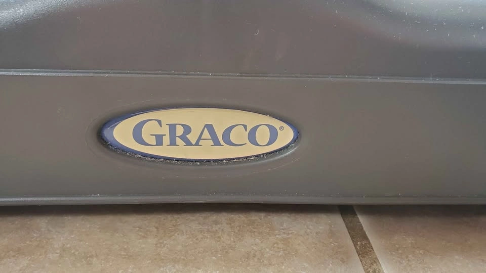Graco high chair and booster seat - photo 4