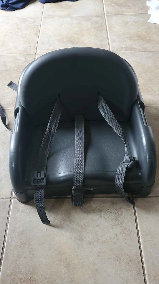 Graco high chair and booster seat - photo 5