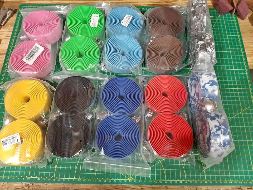 Handlebar tape (brand new)