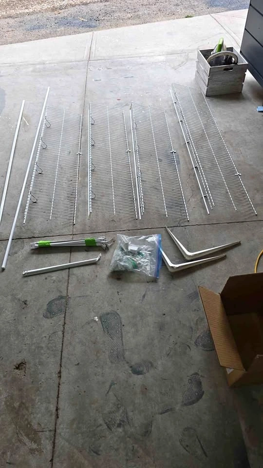 White Wire shelves