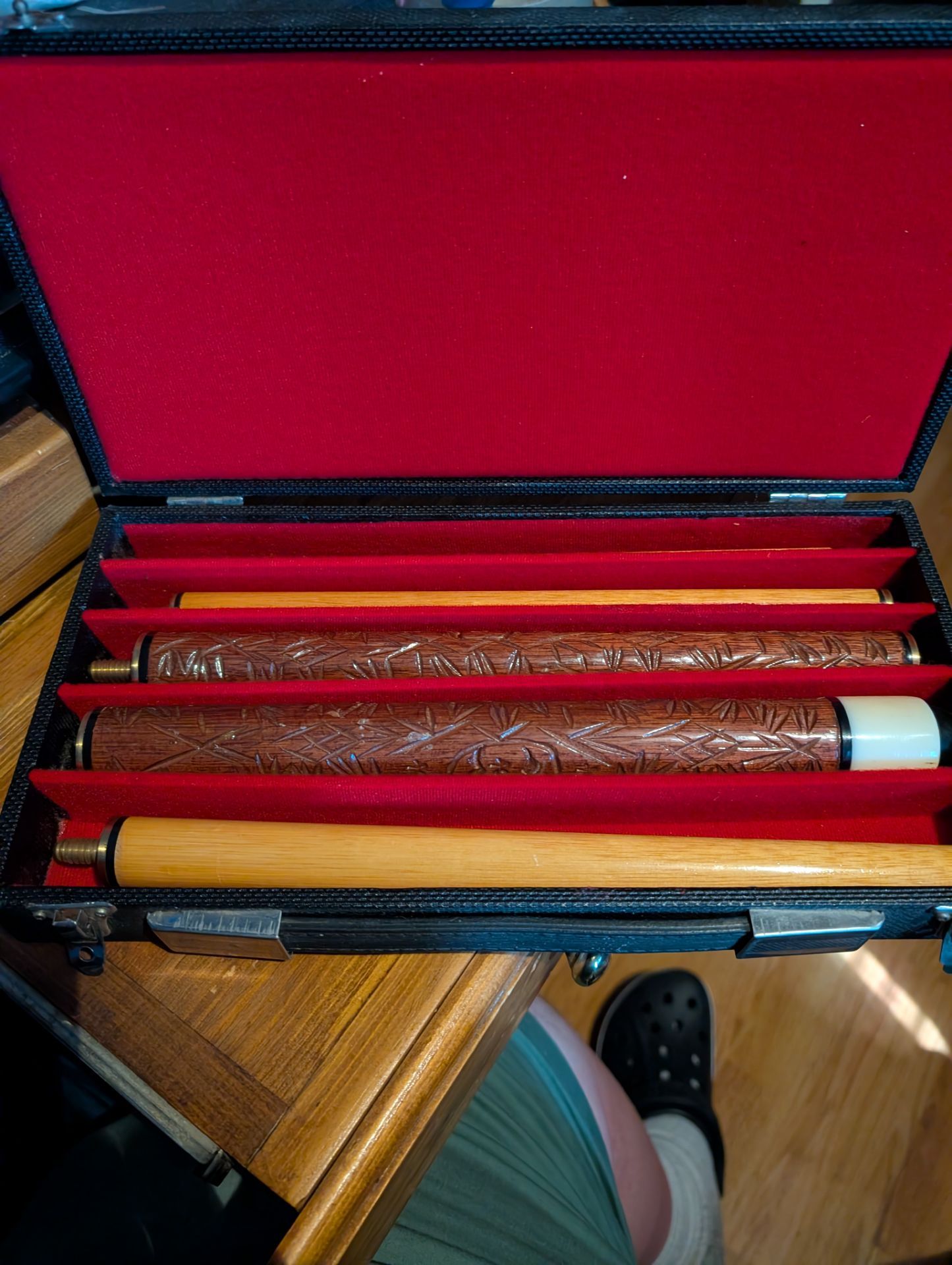 Vintage 5 piece Pool stick with Carrying Case