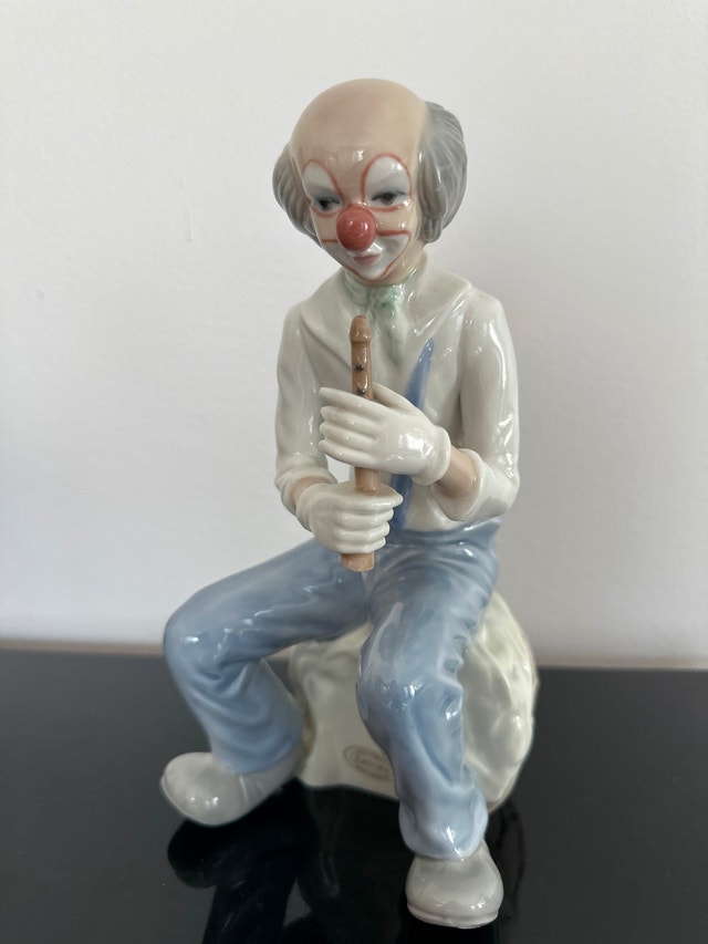 Vintage Tengra porcelain clown figurine from Valencia, Spain.