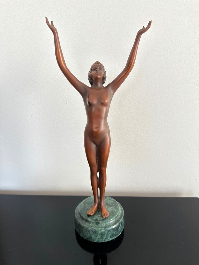 Solid bronze Art Deco sculpture titled "Awakening" (Le Réveil)