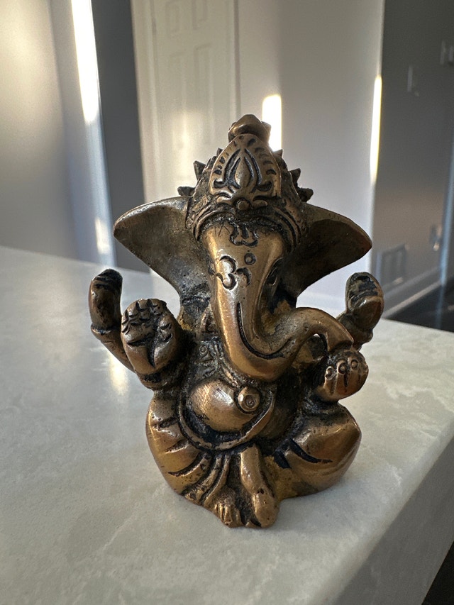 Vintage brass statue of Lord Ganesha. 2.5 in. tall. - photo 2