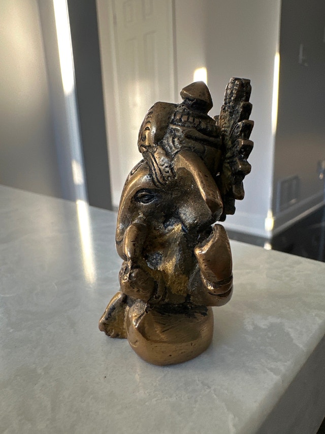 Vintage brass statue of Lord Ganesha. 2.5 in. tall. - photo 3