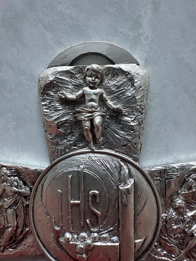 Silver-tone metal "Life of Jesus" wall cross - photo 3