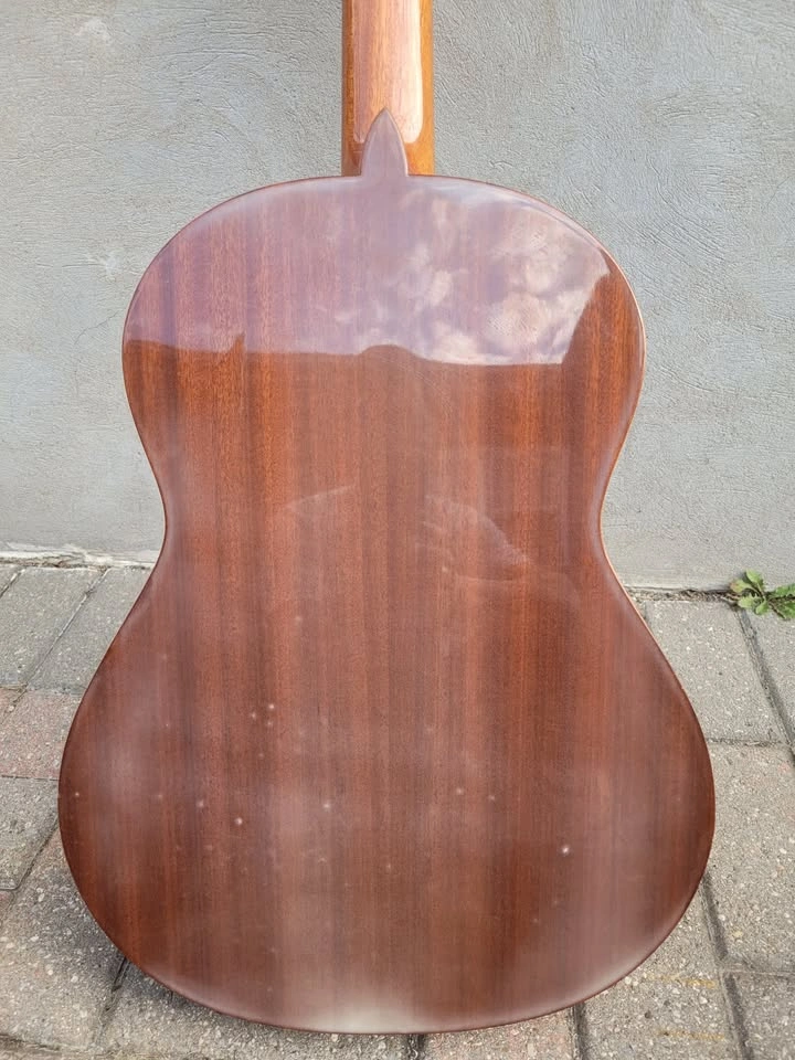 $350 Almansa 401 Classical Guitar – Natural - photo 5