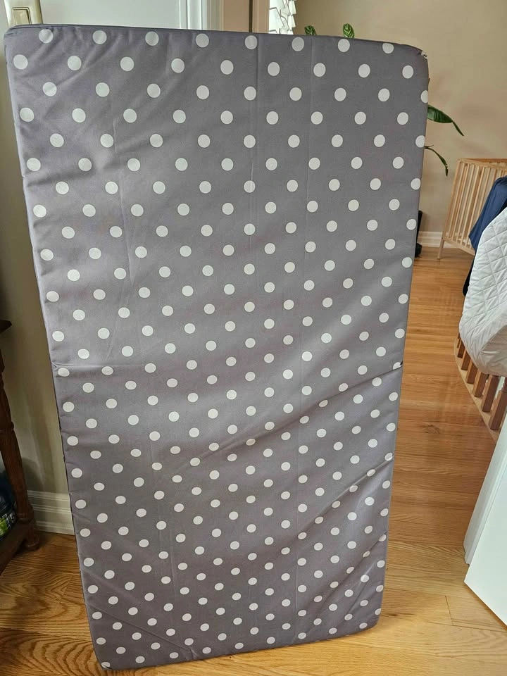Sniglar Crib / Convertible Toddler Bed with Mattress - photo 5
