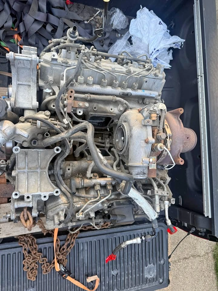 Parting out 6.6 duramax lml engine